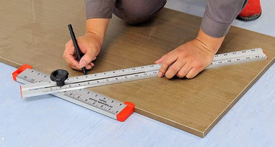 How to Use a Drywall T Square?