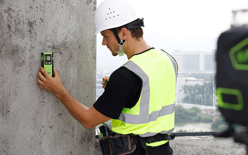 How to Use a Laser Level Outdoors?