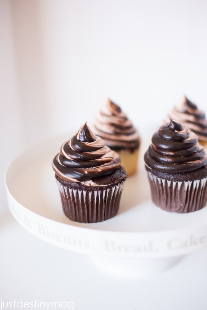 Salted Carmel Coffee Creamer Frosting_-3