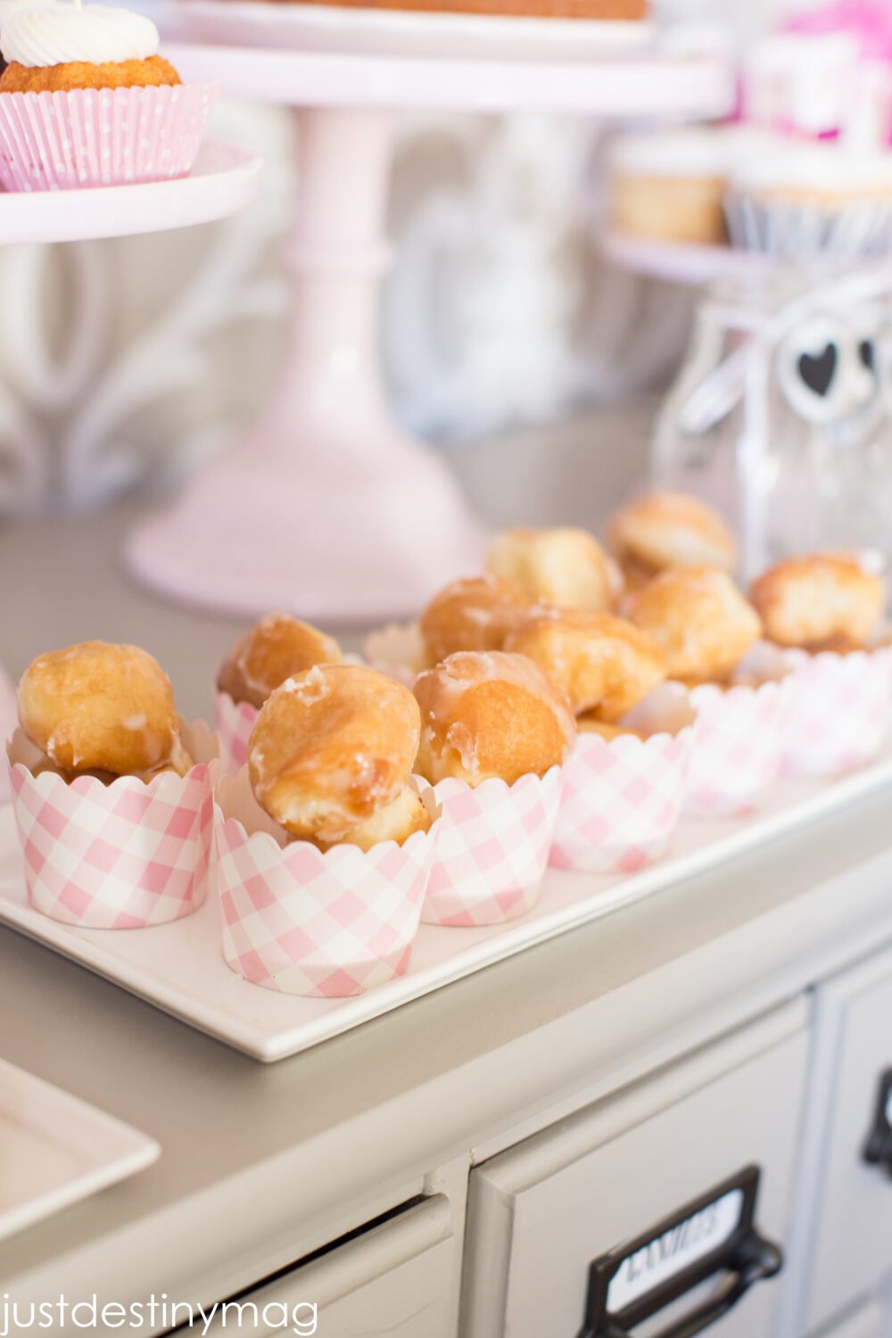 Donuts for a Dessert Table
