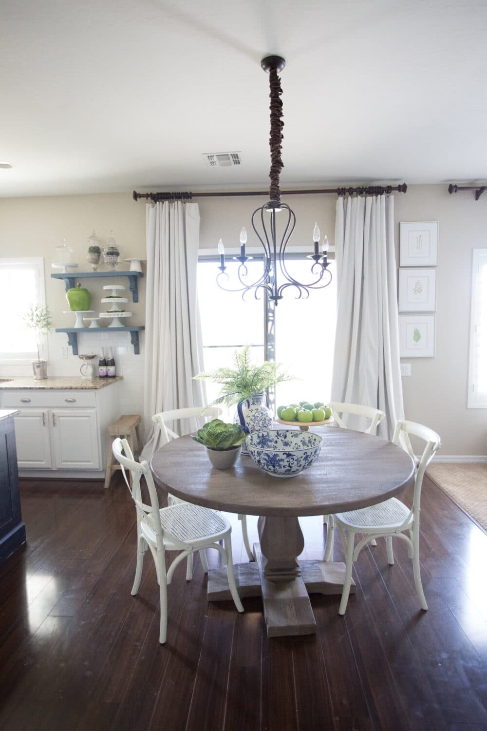 How to get the Wrinkle out of your Curtains without ironing