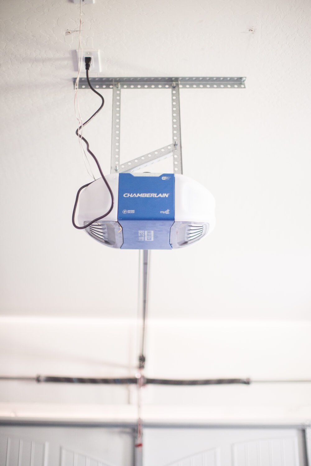 Smart Home Guide for Busy Moms: Chamberlain Smart Garage Door Opener