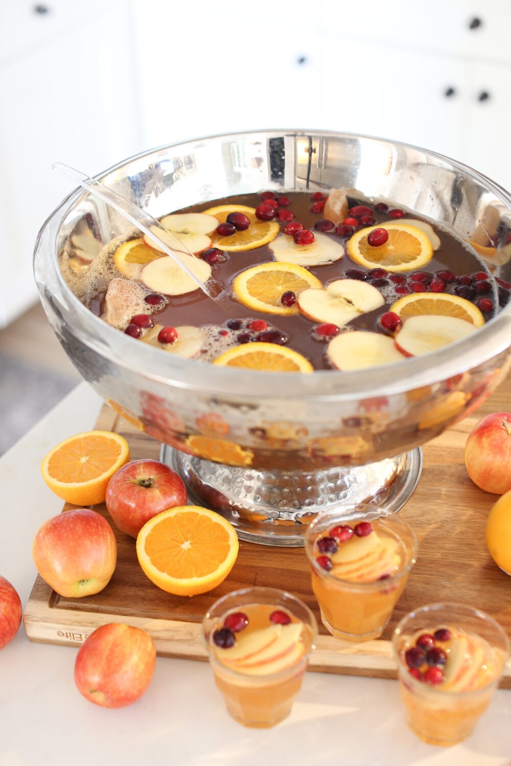 Thanksgiving Day Punch That They Won’t Stop Sipping!