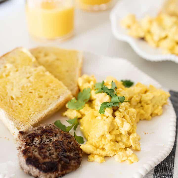 Simple Scrambled Eggs