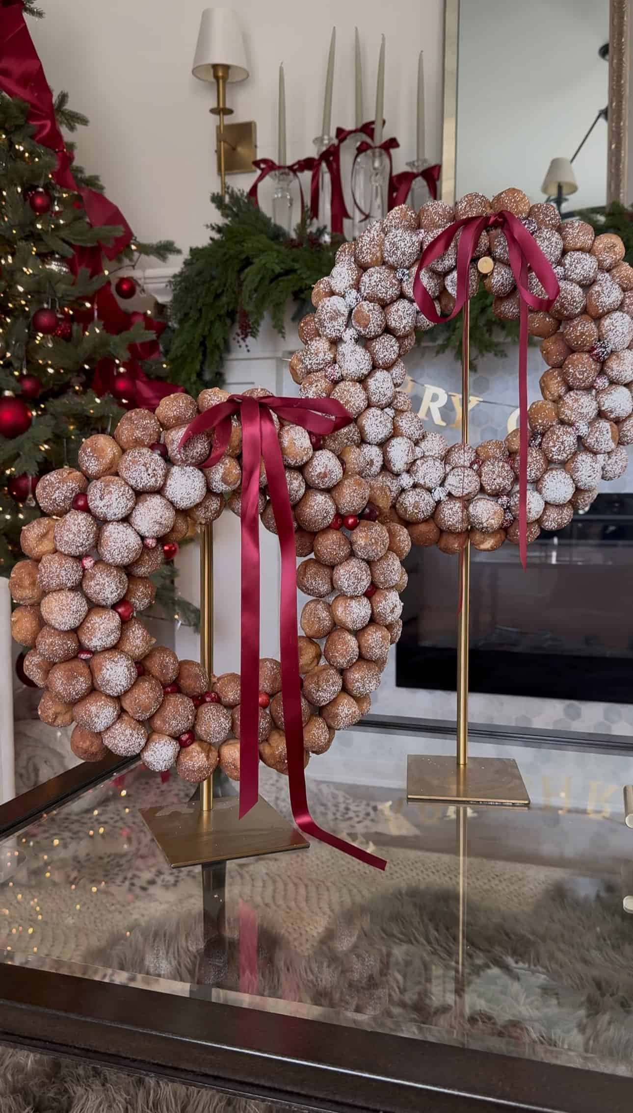 How to Make a Christmas Wreath with Donut Holes That Guests Will Love!