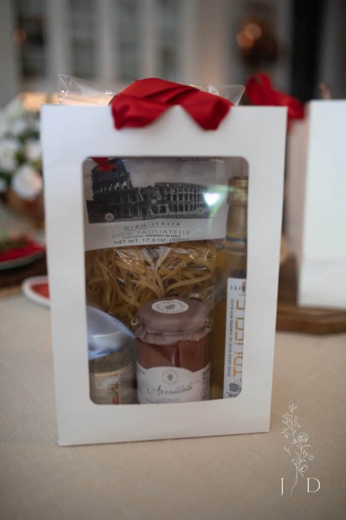 Gift bag with and italian theme